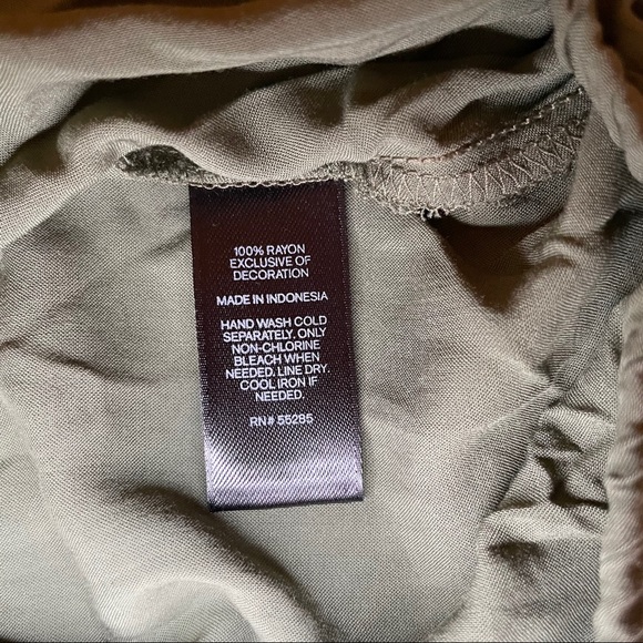 Express Faux Wrap V Neck 3/4 Sleeve Blouse NWT - Picture 5 of 9